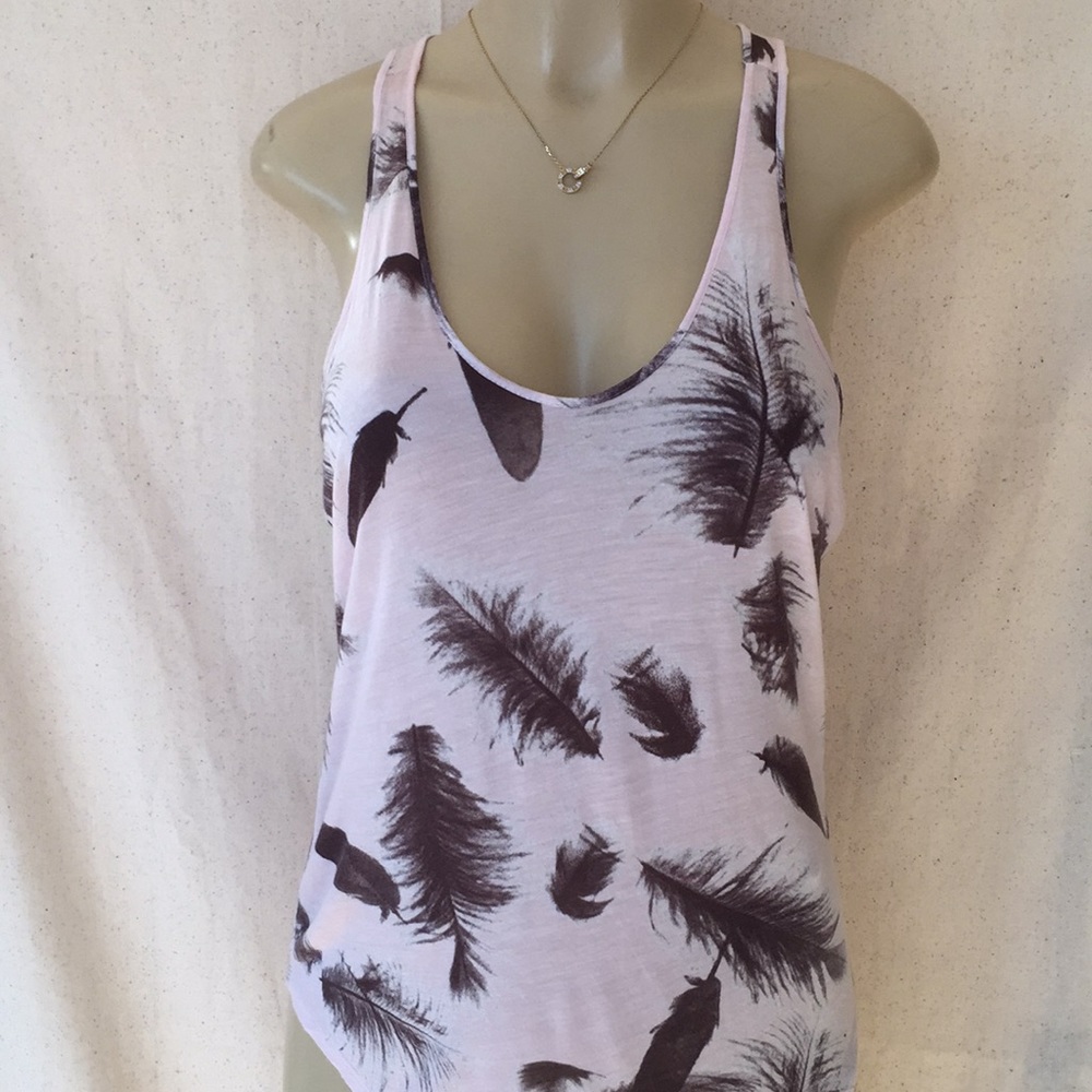🆕 Feather Print Graphic Tank 🕊